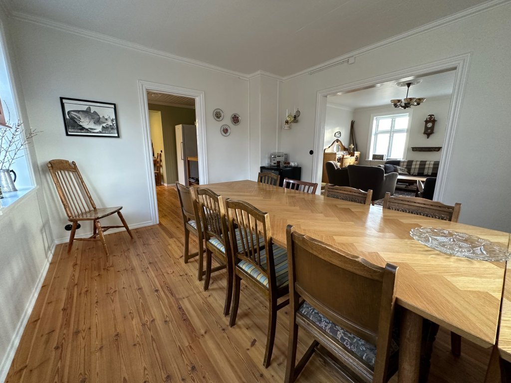 Dining_Area_03.jpeg
