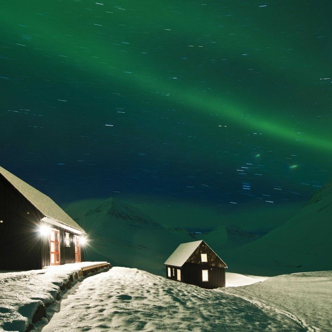 Nothern lights can be seen from late August through the beginning of April